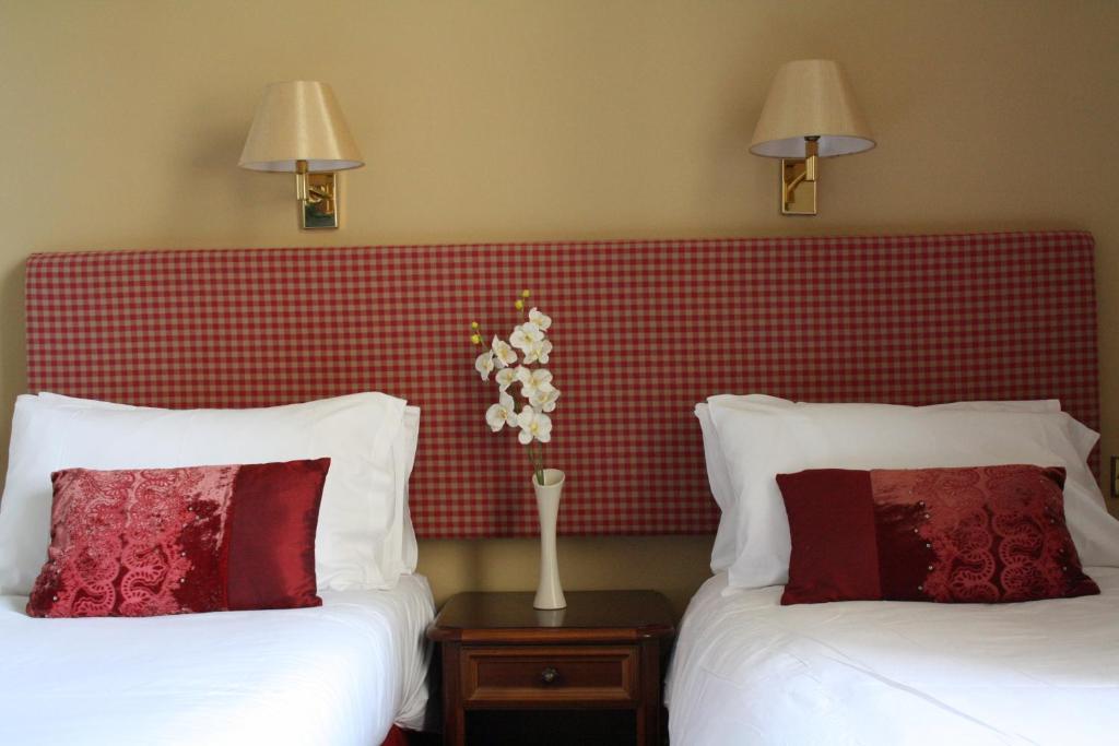 17 Wilmington Square Bed & Breakfast Истборн Стая снимка