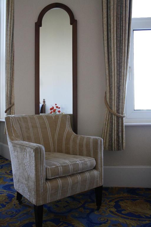 17 Wilmington Square Bed & Breakfast Истборн Стая снимка