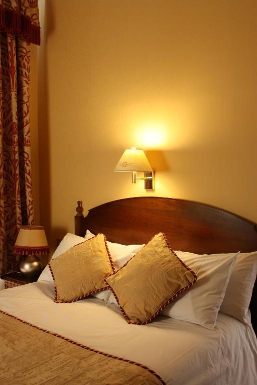 17 Wilmington Square Bed & Breakfast Истборн Стая снимка